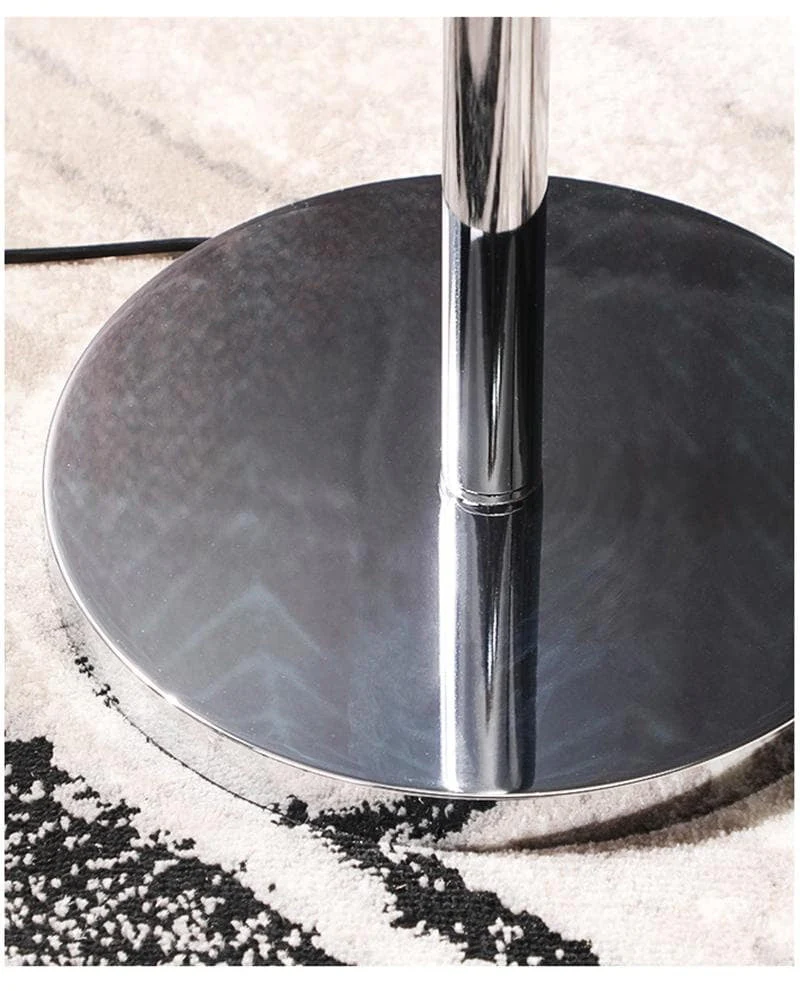 Alisa Luxury Hardware Aluminum Chain Tassel Floor Lamp - Image 3
