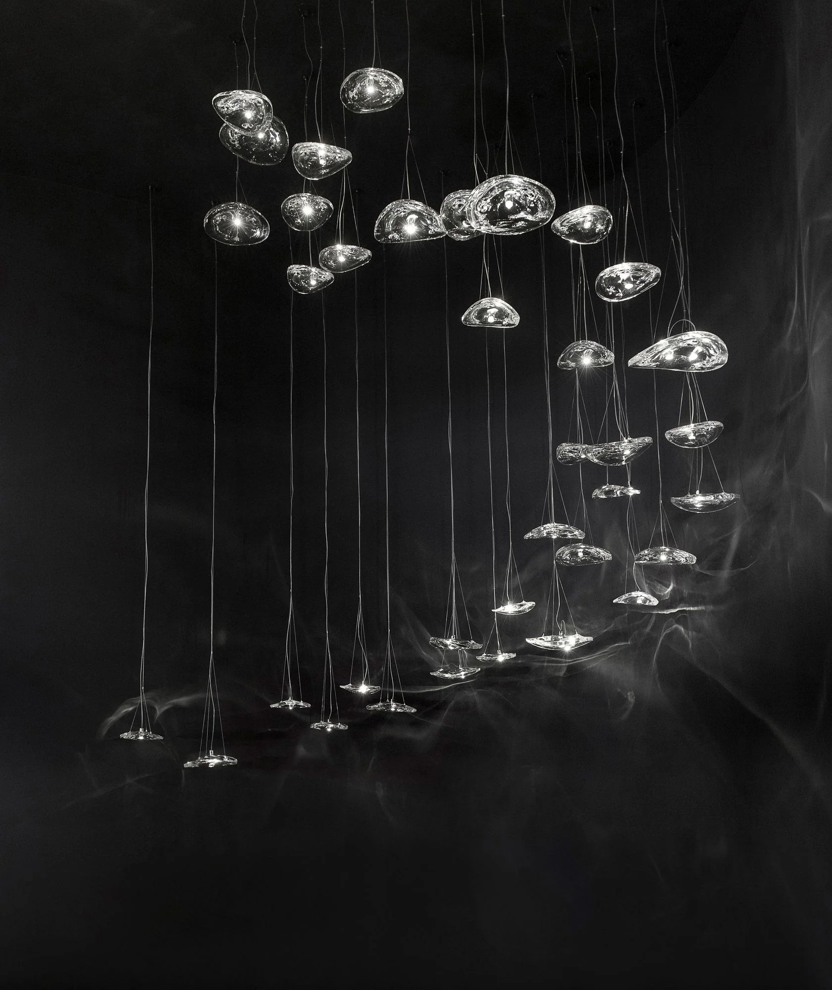 Manta Drift Class Crystal Chandelier - Image 4