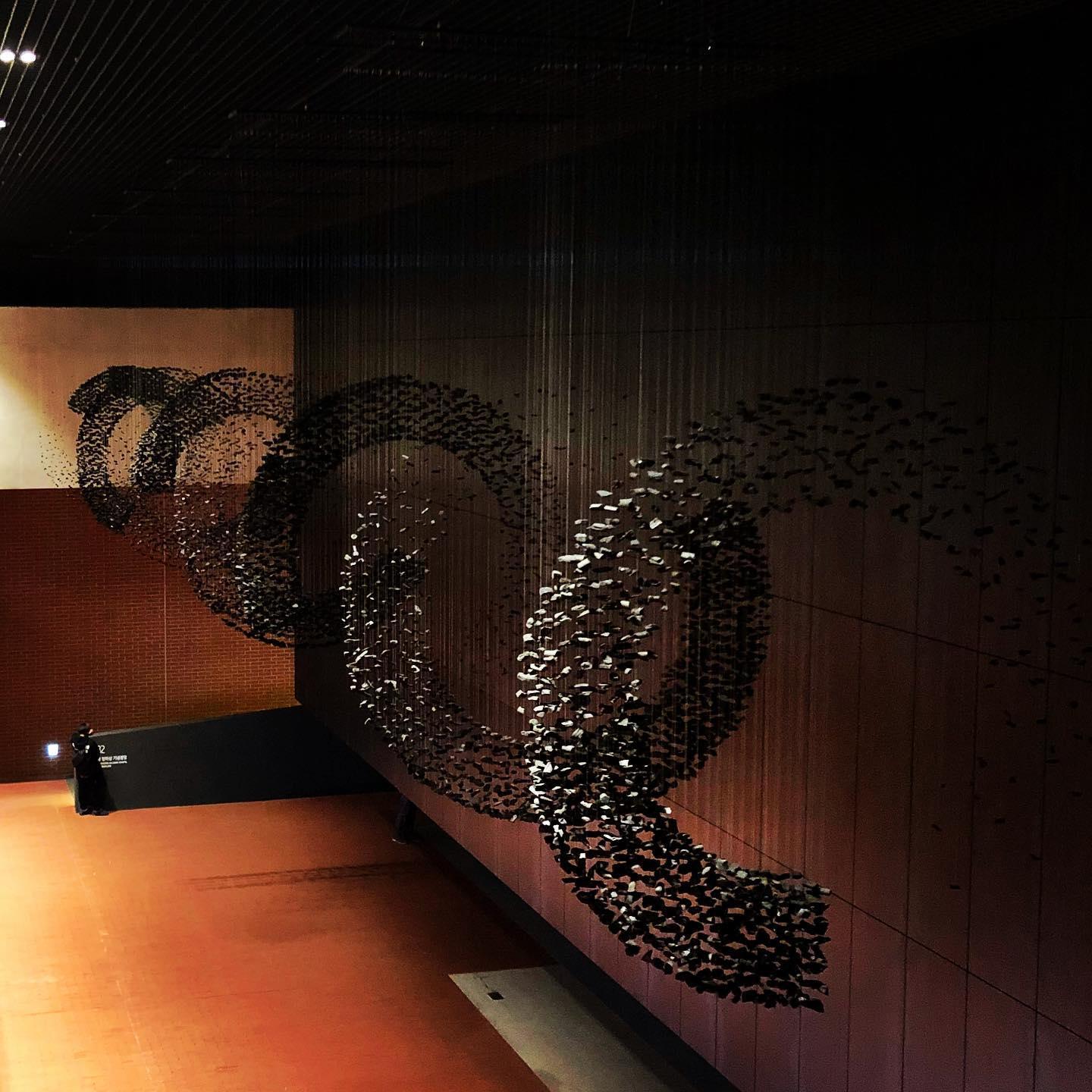 Black Stones Chandeliers - Image 23