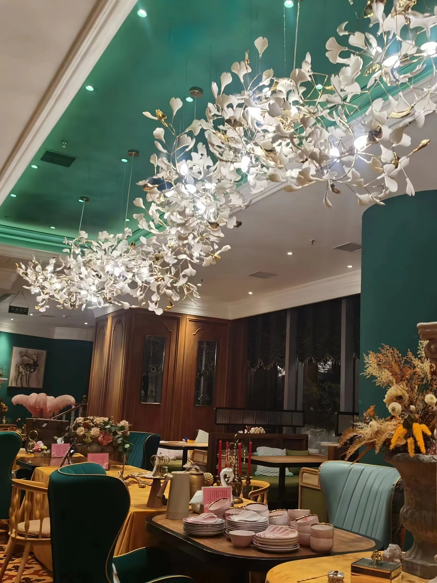 Gingko Leaves Ceramics Spiral Branch Chandelier - Image 24