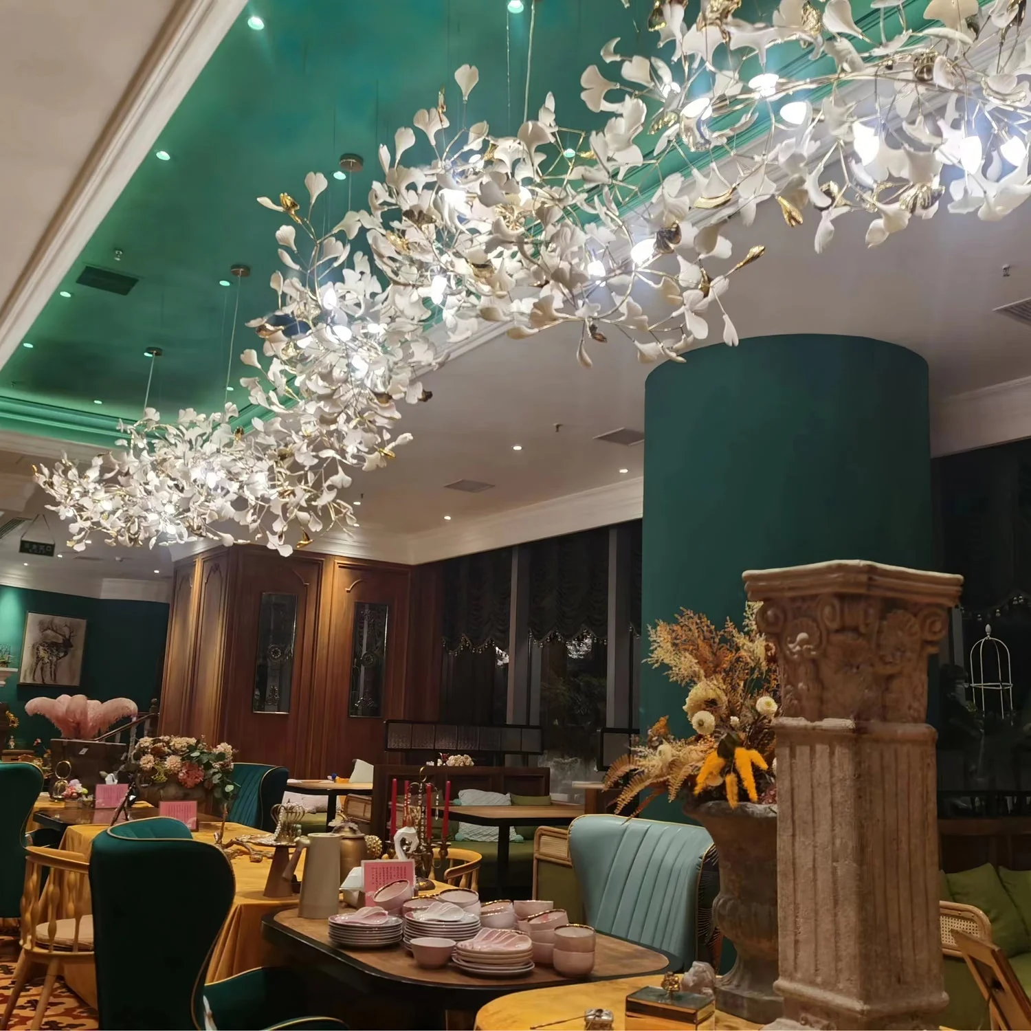 Gingko Leaves Ceramics Spiral Branch Chandelier - Image 5