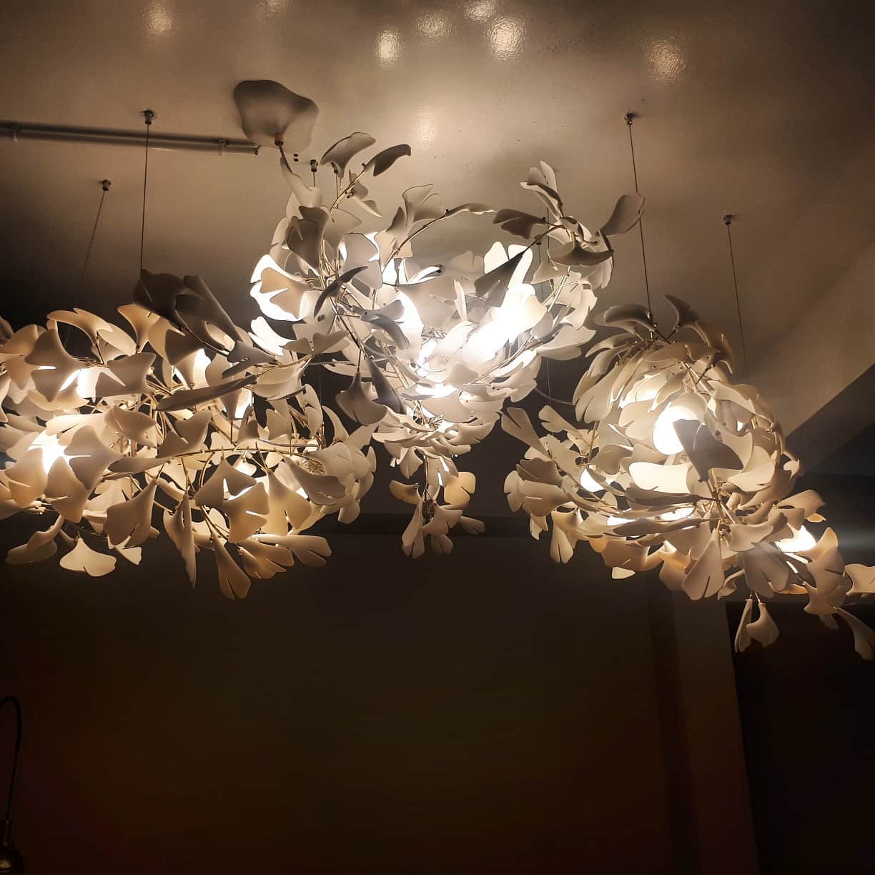 Gingko Leaves Ceramics Spiral Branch Chandelier - Image 52