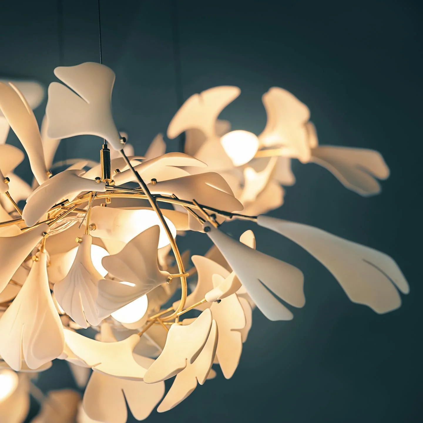 Gingko Leaves Ceramics Spiral Branch Chandelier - Image 57