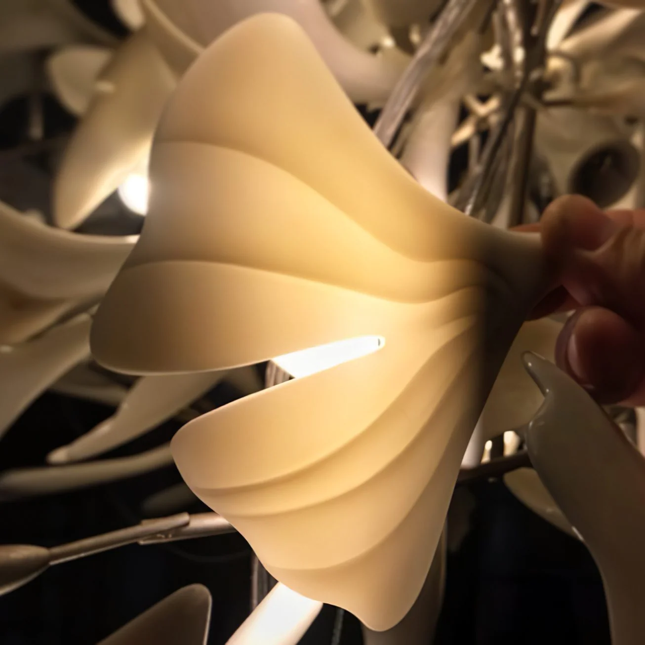 Gingko Leaves Ceramics Spiral Branch Chandelier - Image 58