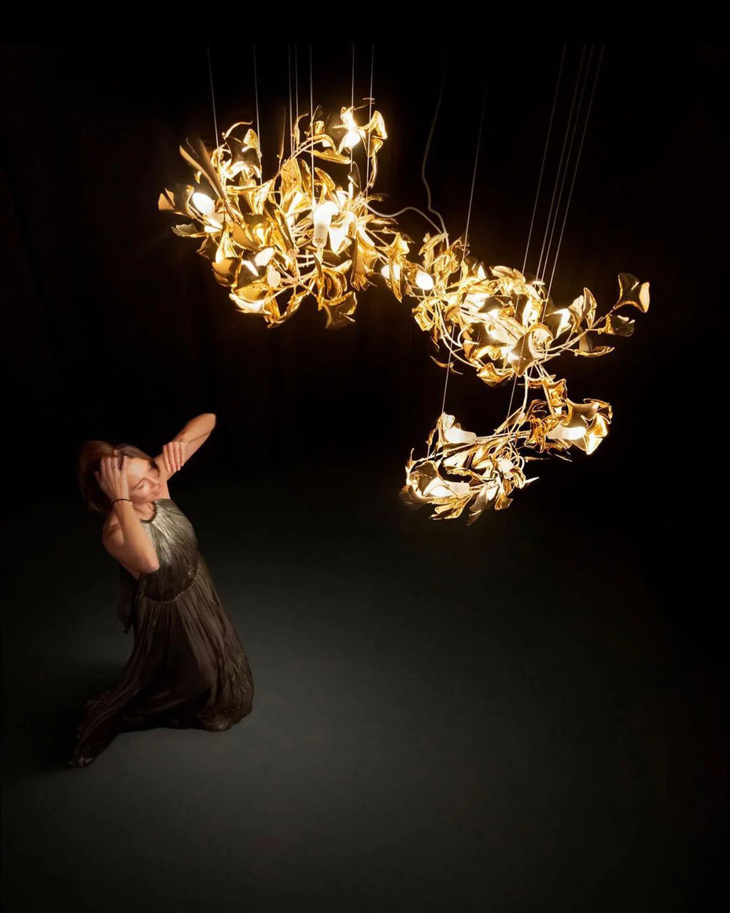 Gingko Leaves Ceramics Spiral Branch Chandelier - Image 90