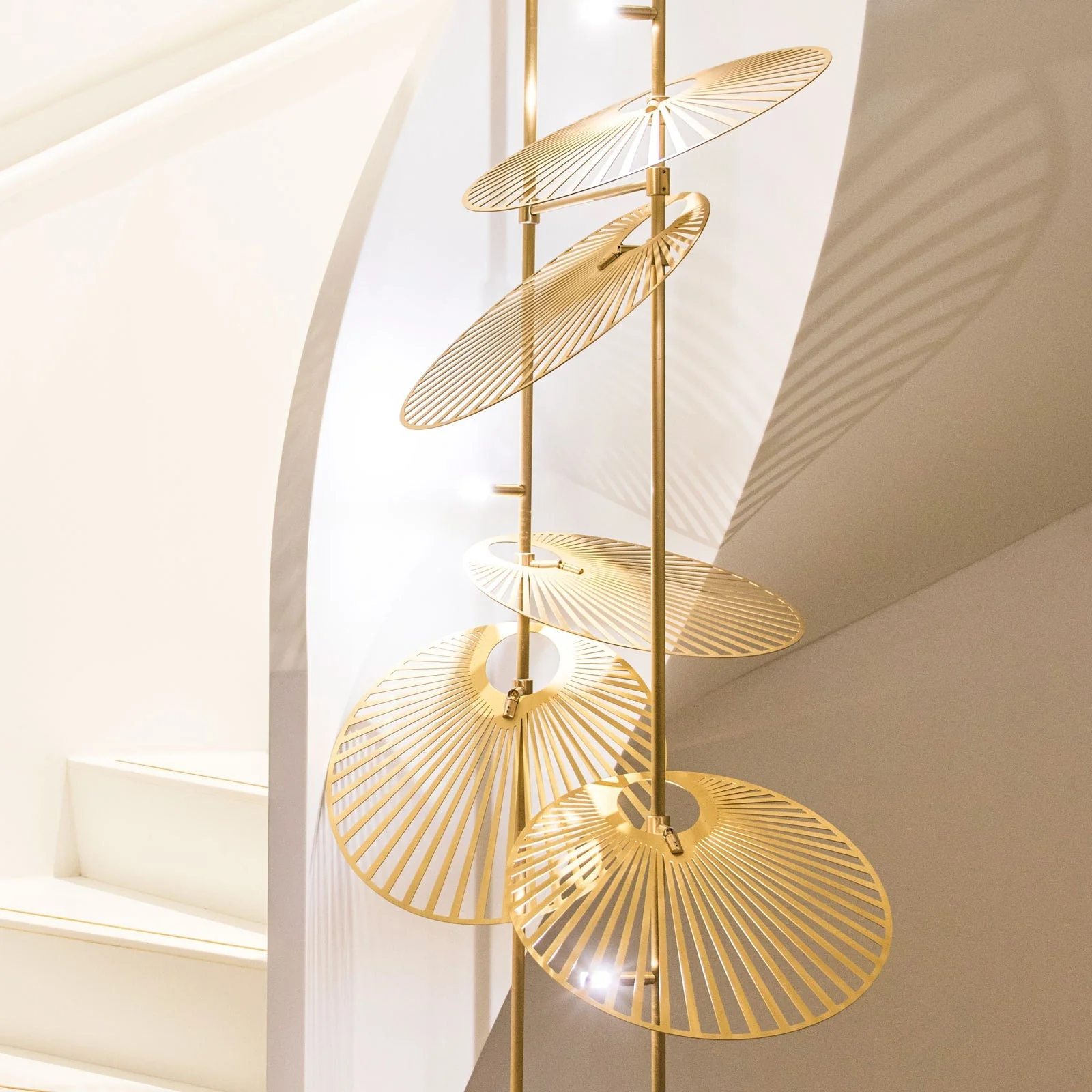 Cattail Leaf Meteor Shower Spiral Chandelier - Image 25