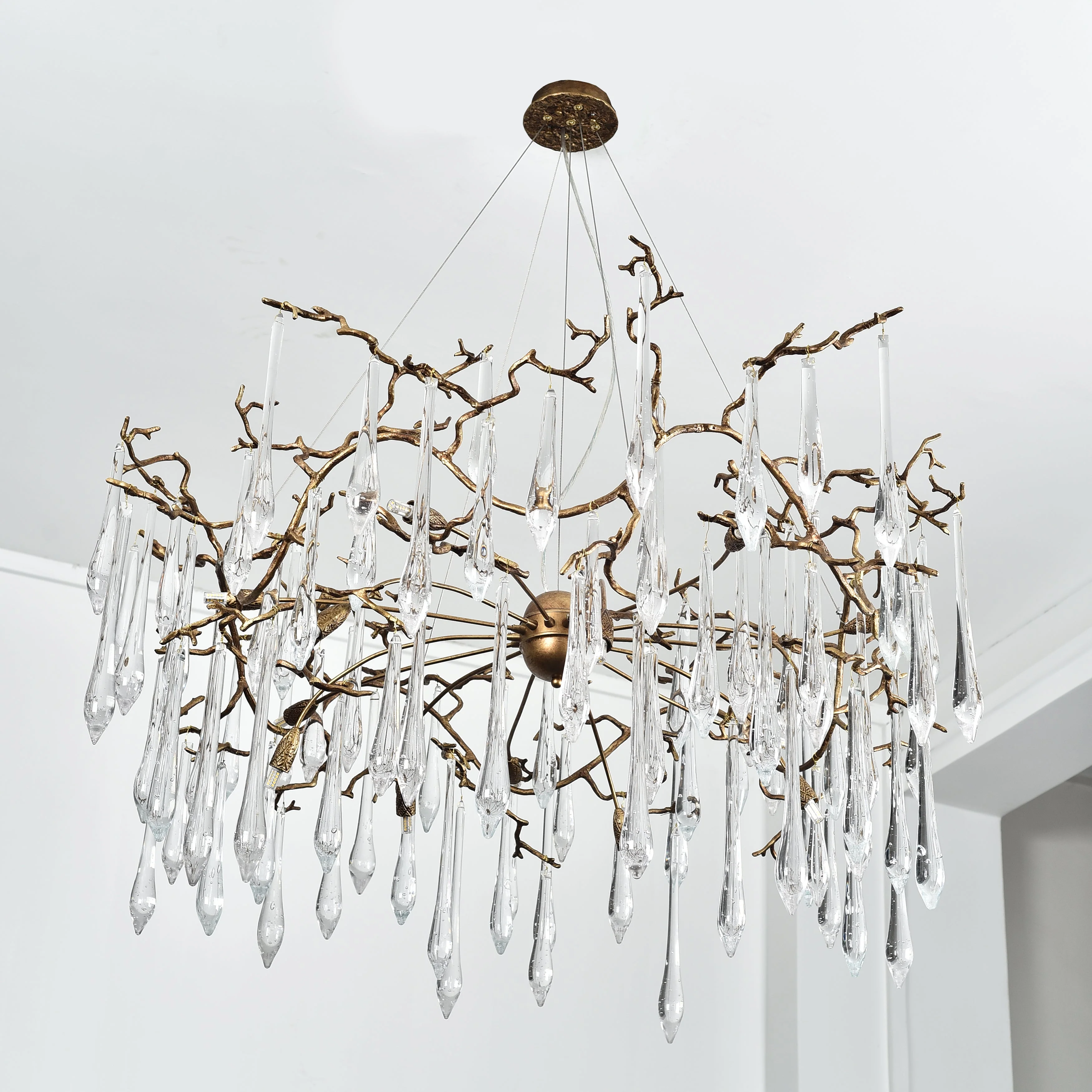 Dawn Teardrop Branch Brass Round Chandelier - Image 12