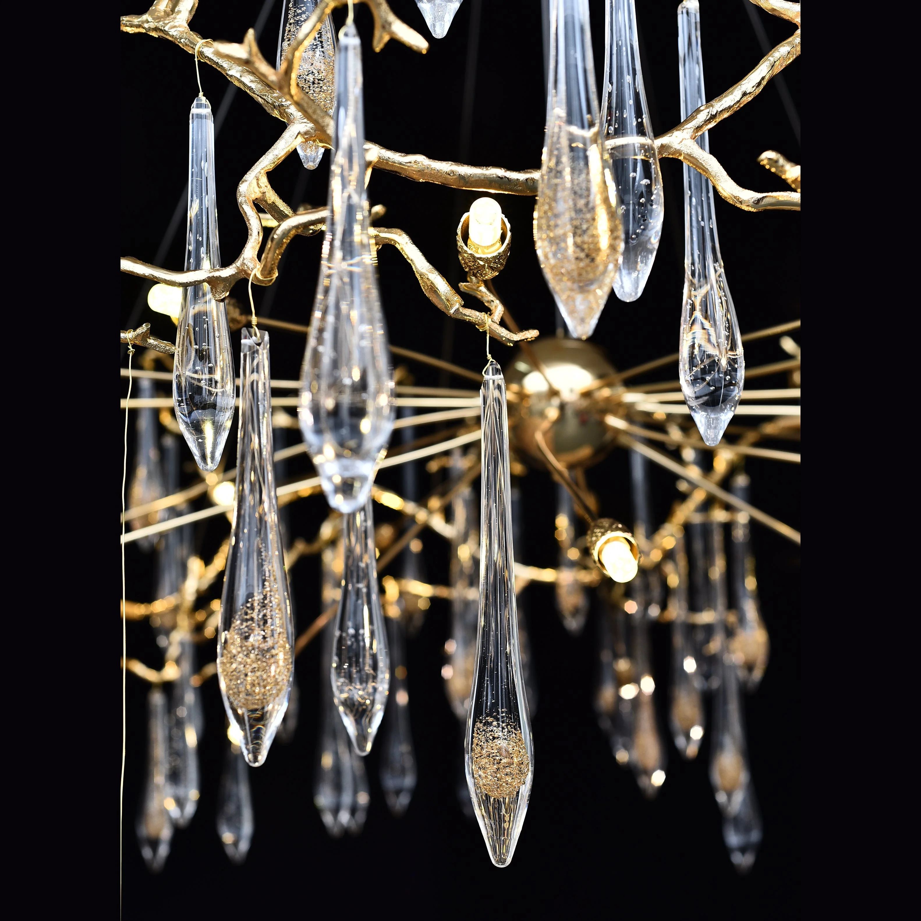 Dawn Teardrop Branch Brass Round Chandelier - Image 17