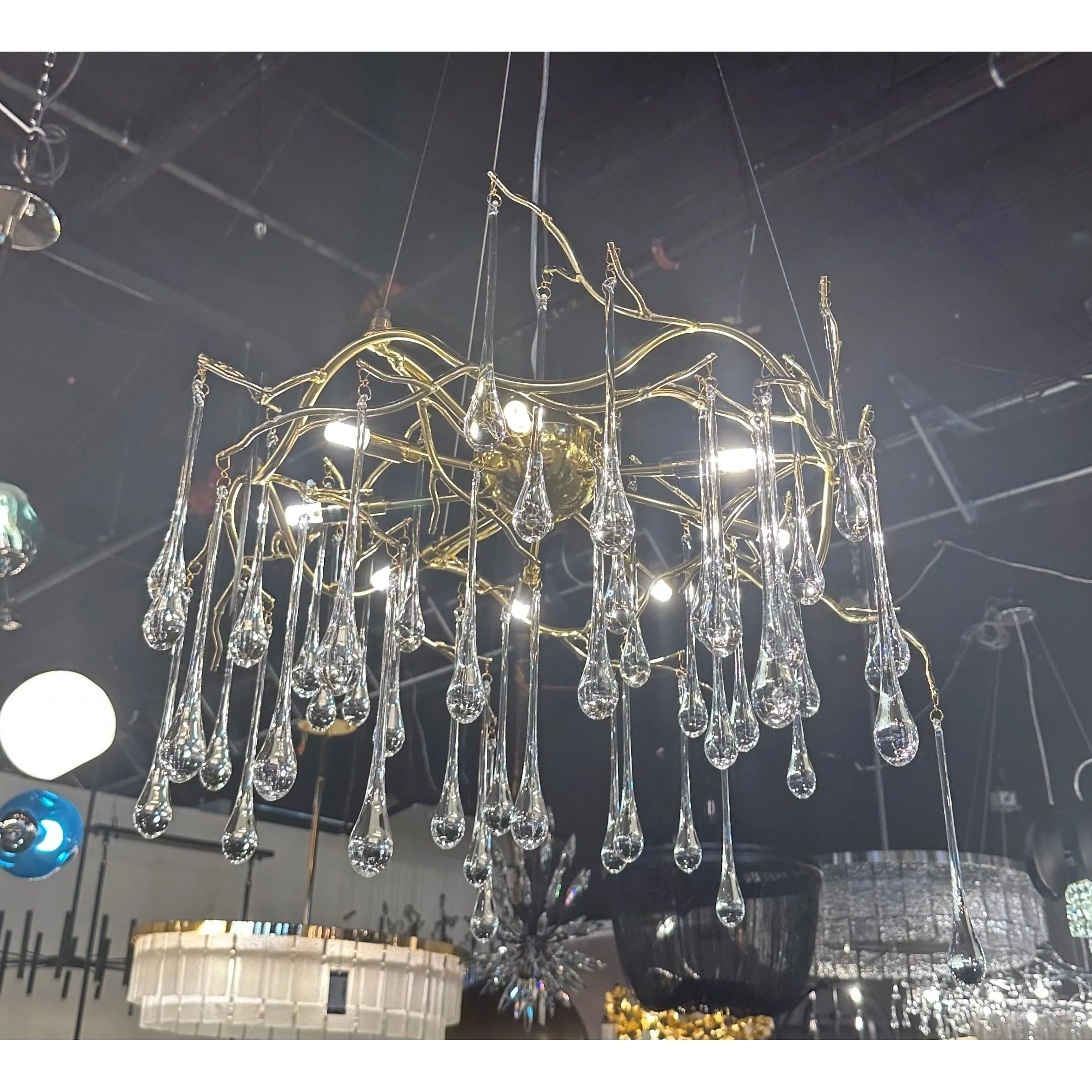 Dawn Teardrop Branch Brass Round Chandelier - Image 26