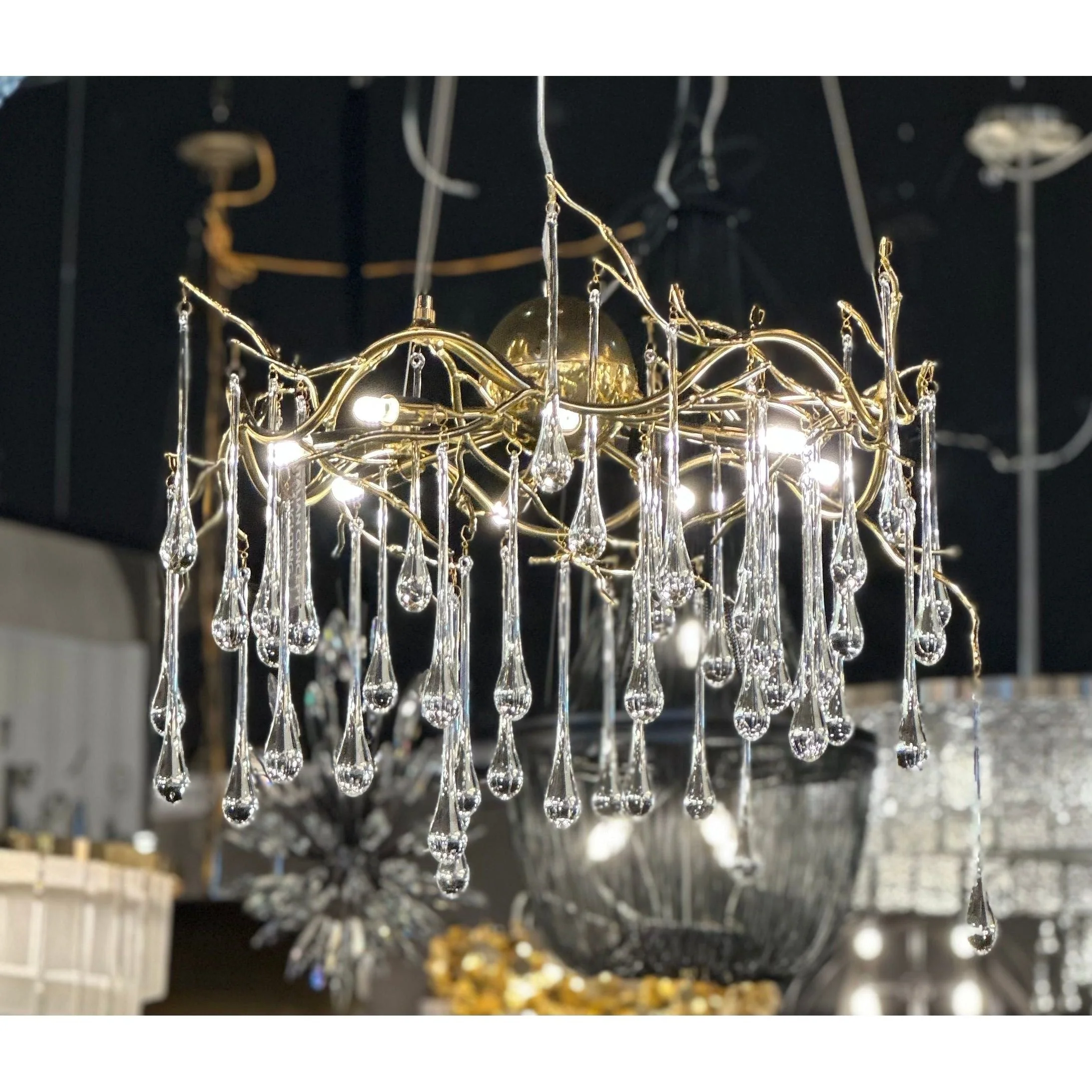 Dawn Teardrop Branch Brass Round Chandelier - Image 30