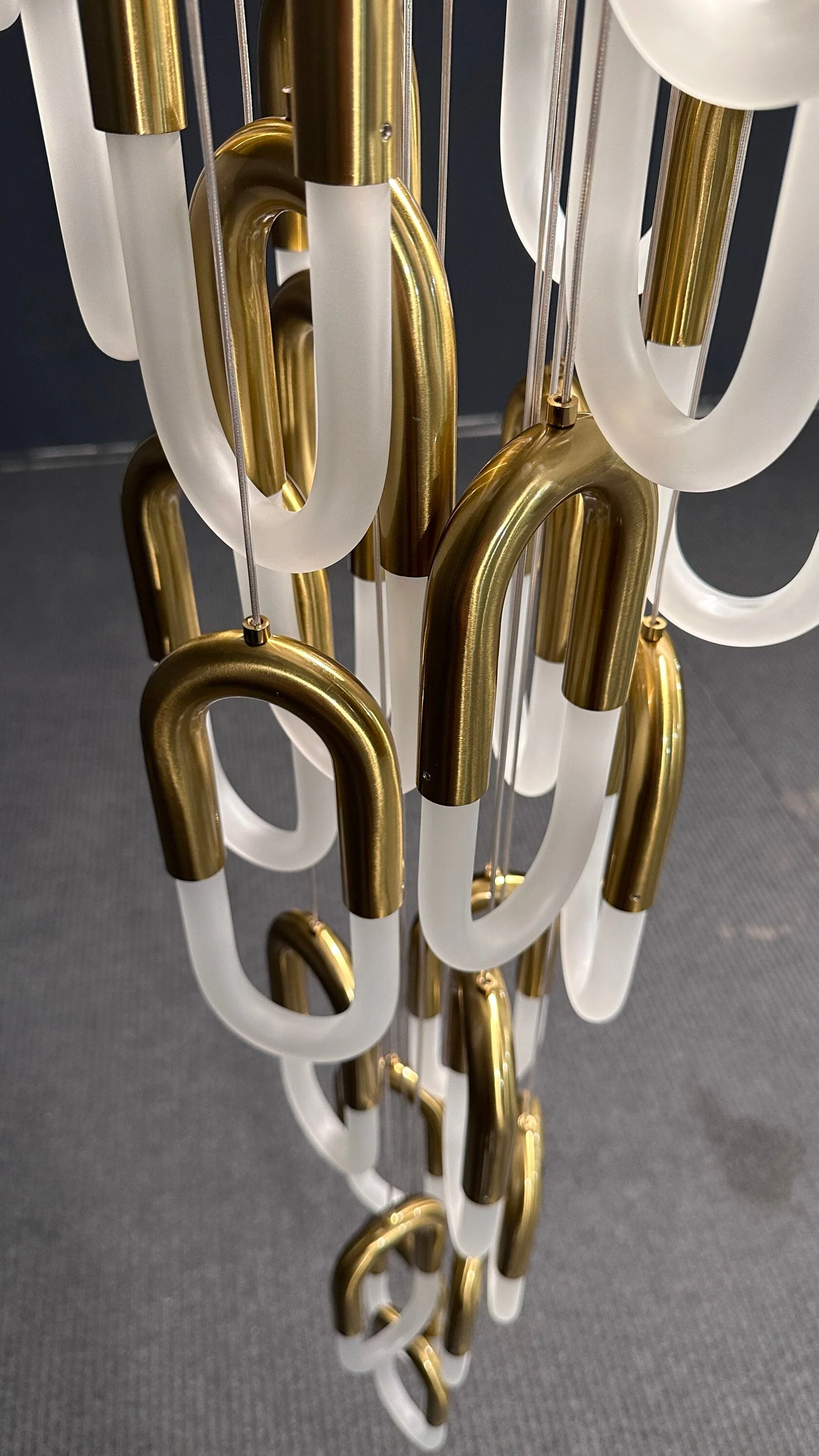 Orlisse Gold Glass Loop Cluster Chandelier - Image 8