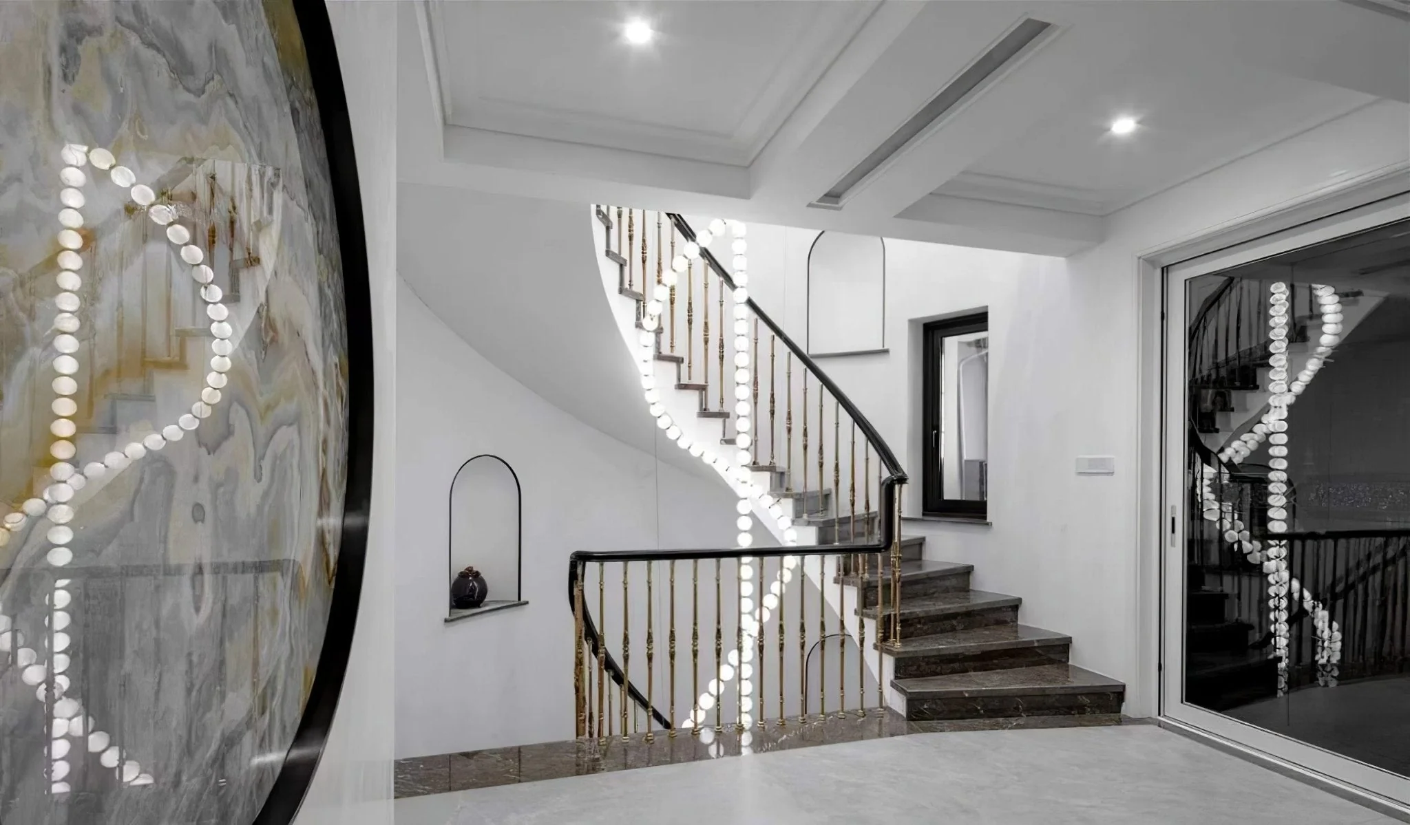 Halti Necklace Acrylic Chandelier - Image 34