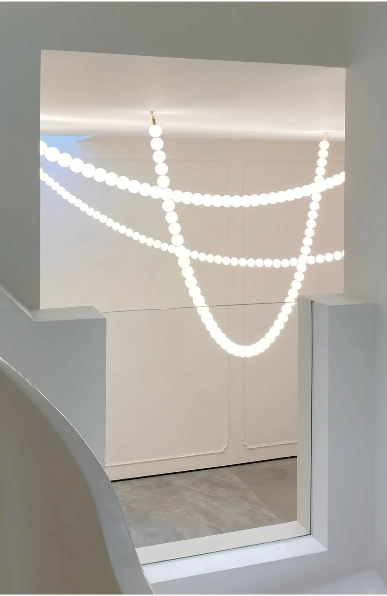 Halti Necklace Acrylic Chandelier - Image 41