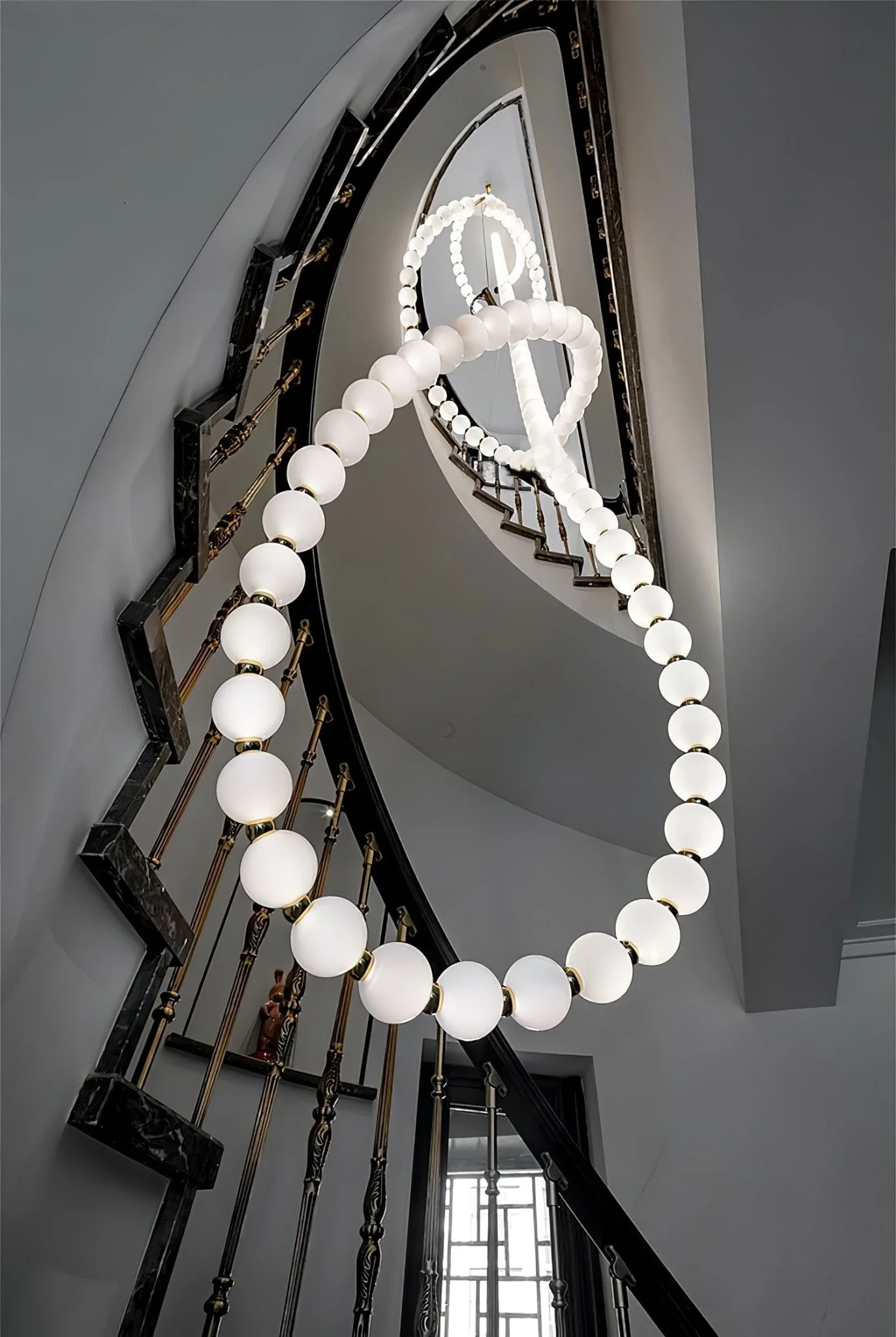 Halti Necklace Acrylic Chandelier - Image 42