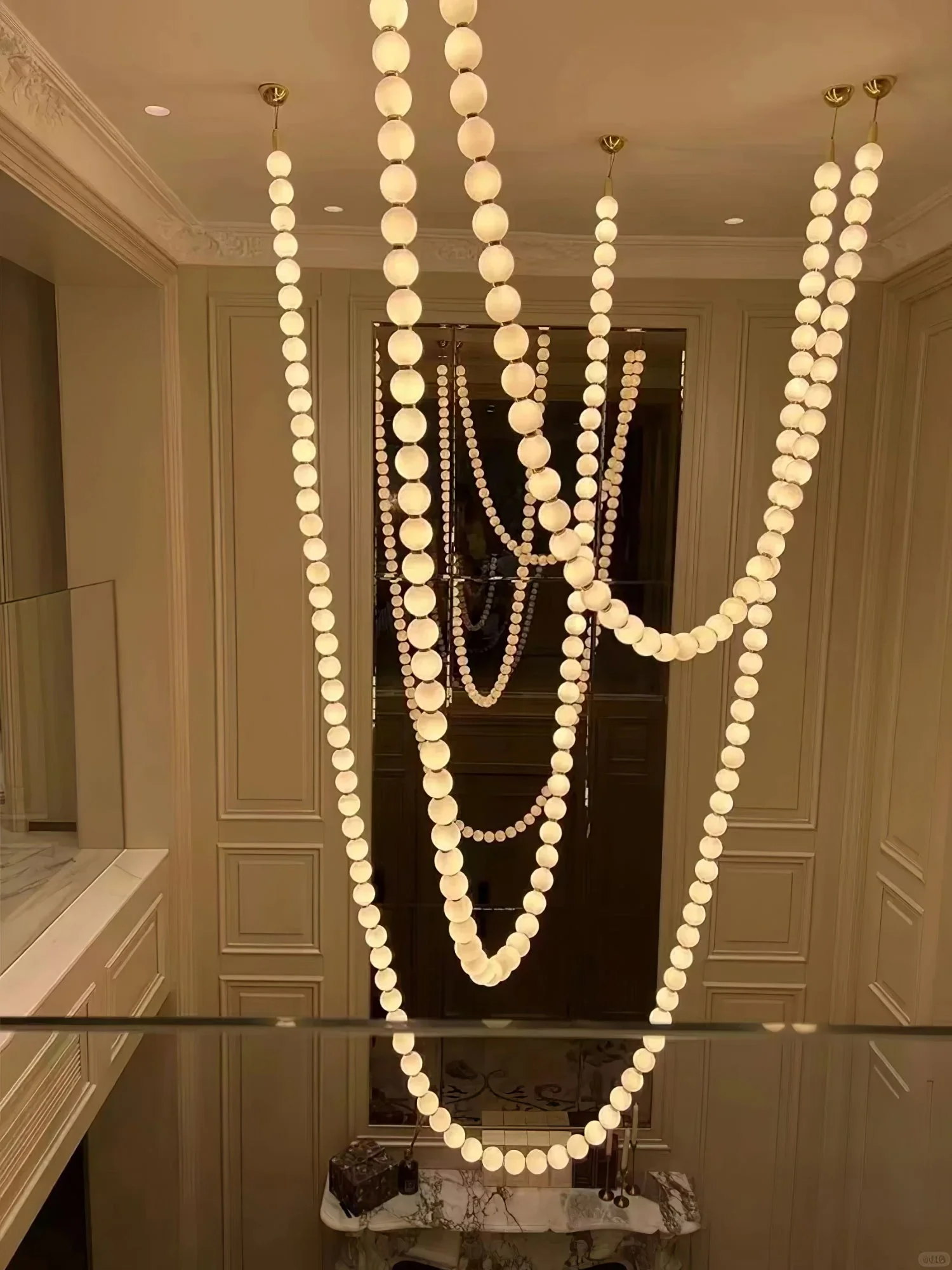 Halti Necklace Acrylic Chandelier - Image 43
