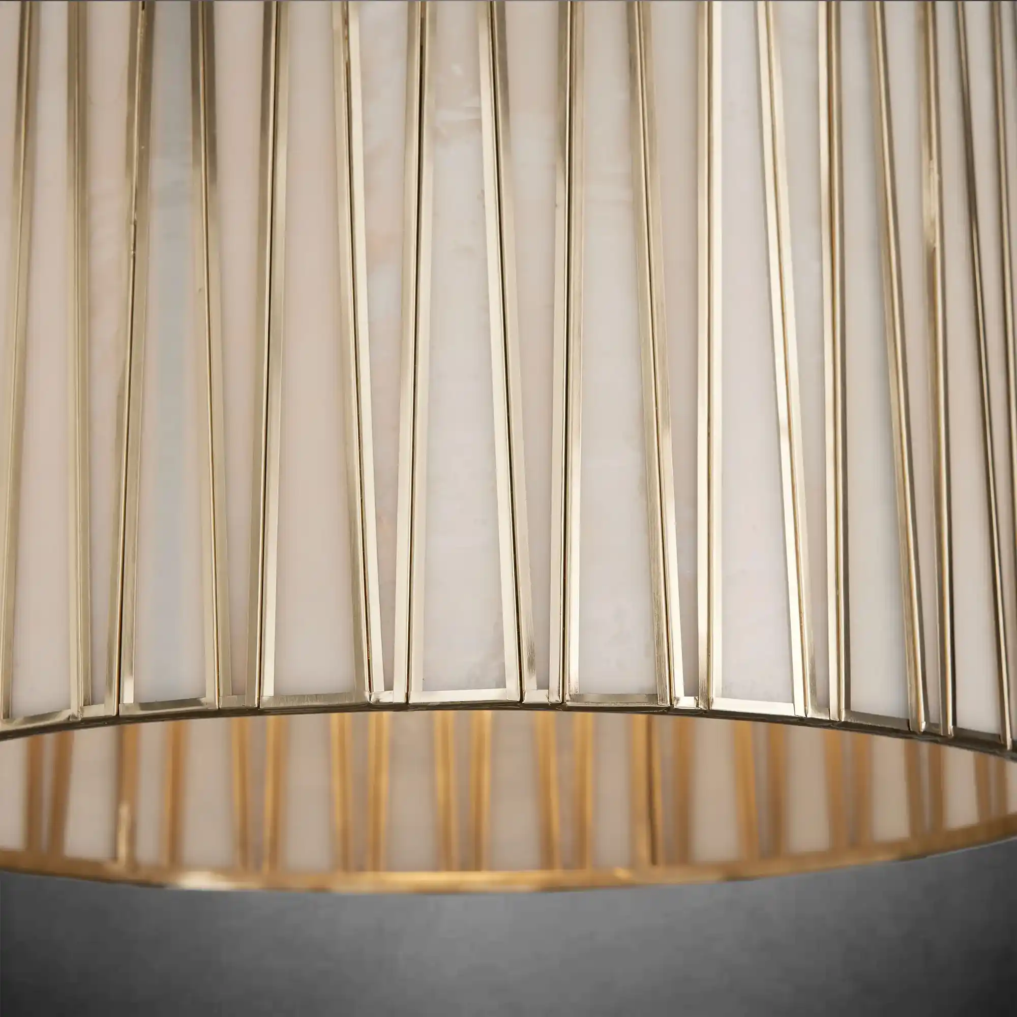 Jeunet Pendant - Image 4