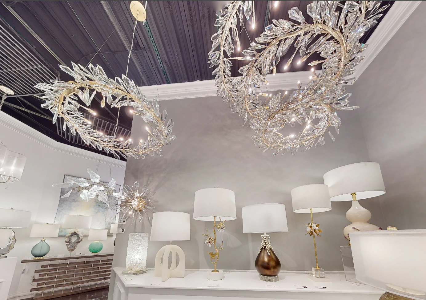 Kotta Twelve-Light Cut-Crystal Pendant Chandelier AJC-9281 - Image 3