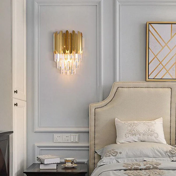 Kubi Crystal Wall Sconce - Image 4
