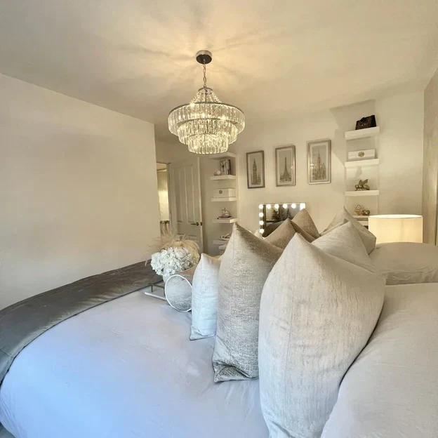Light Luxury Round Tiered Crystal Chandelier for Living Room/Bedroom - Image 2
