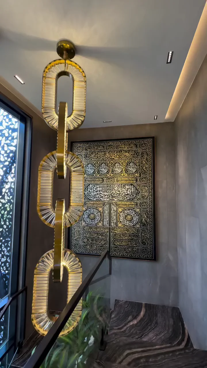 Luxury Crystal and Metal Chain Pendant Chandelier for High Ceilings with Modern Finish - Image 5
