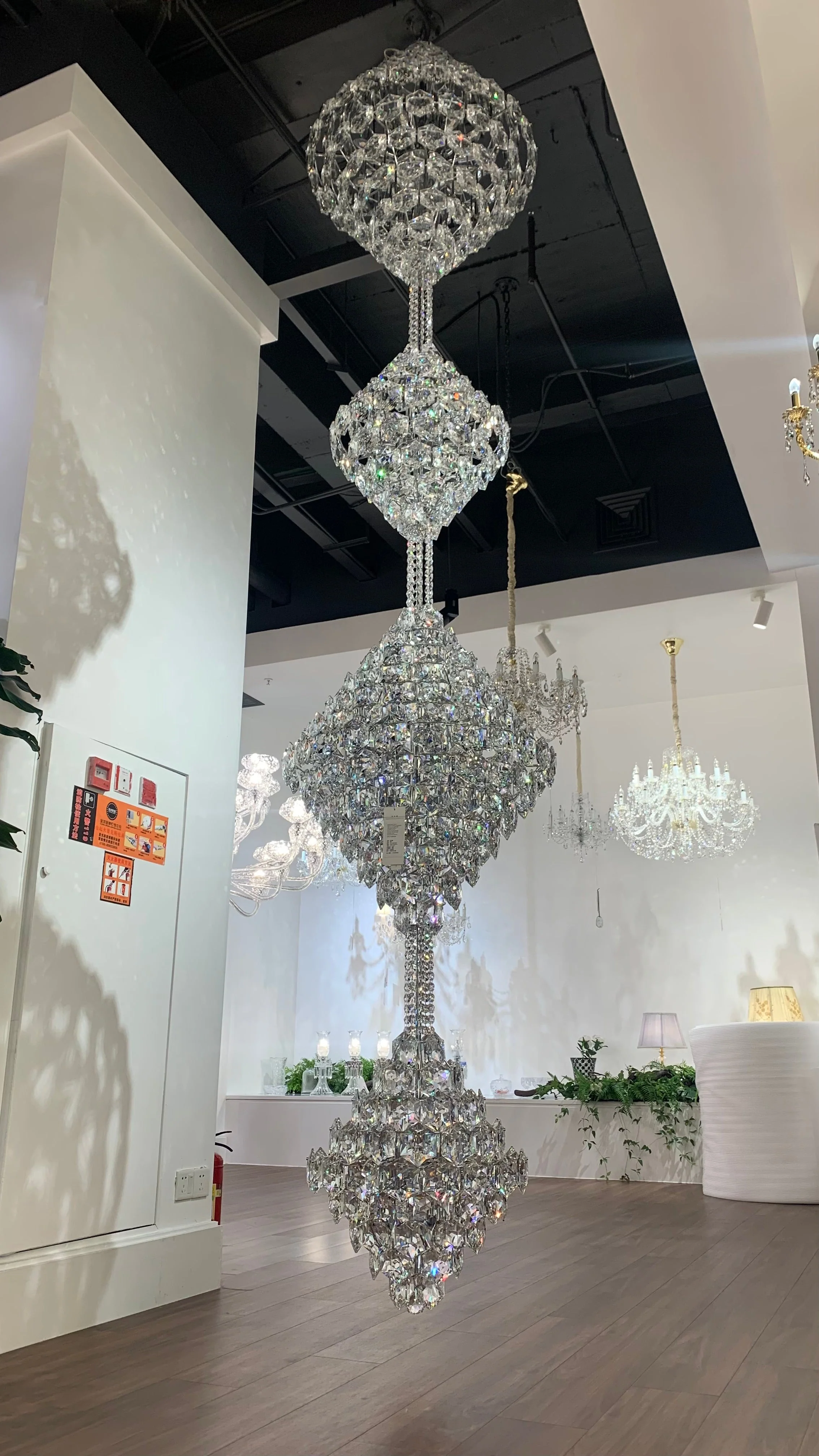 Luxury Three/Four Cone Crystal Chandelier for Staircase/Foyer/Hotel - Image 3