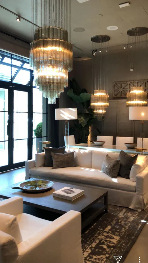Luxury Italian Style Tubular Glass Chandelier With Chrome Finish - Image 6
