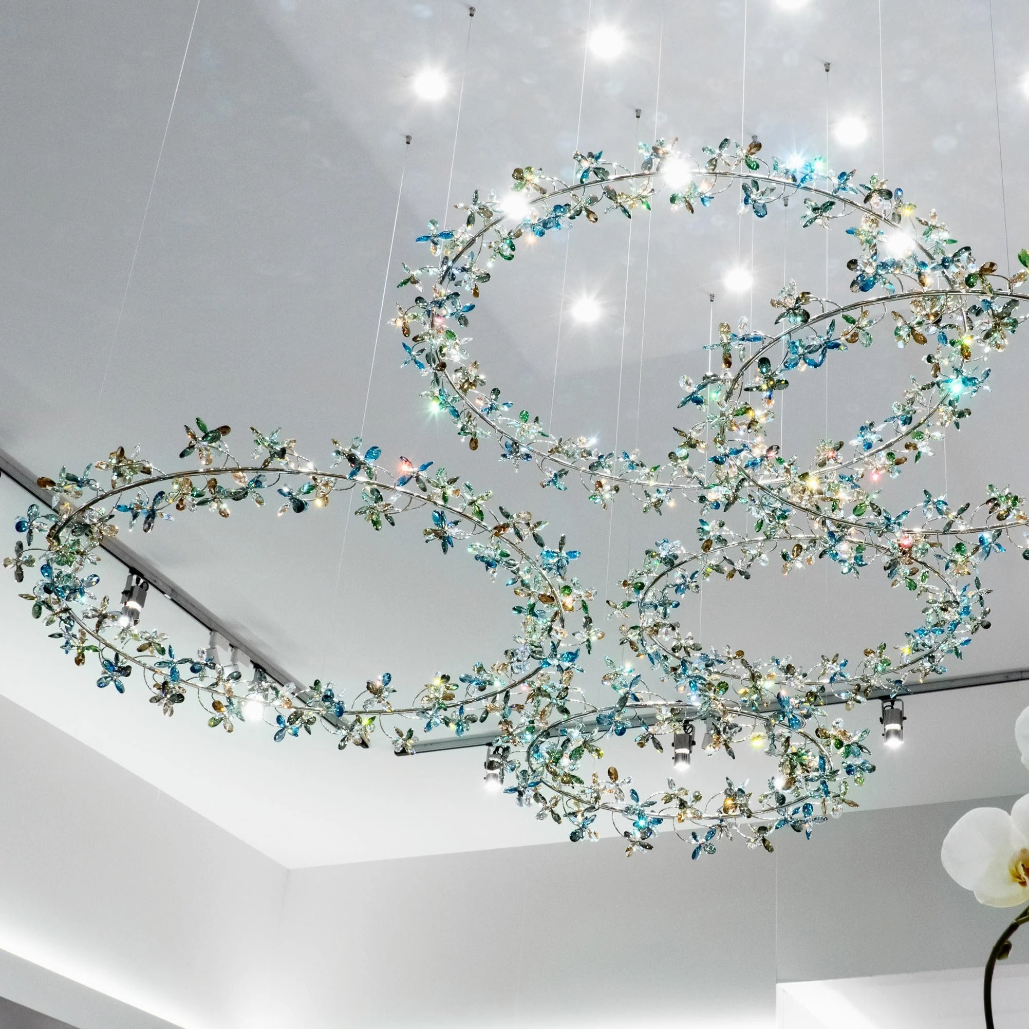 Modern Art Design Floral Crown Crystal Chandelier - Image 2