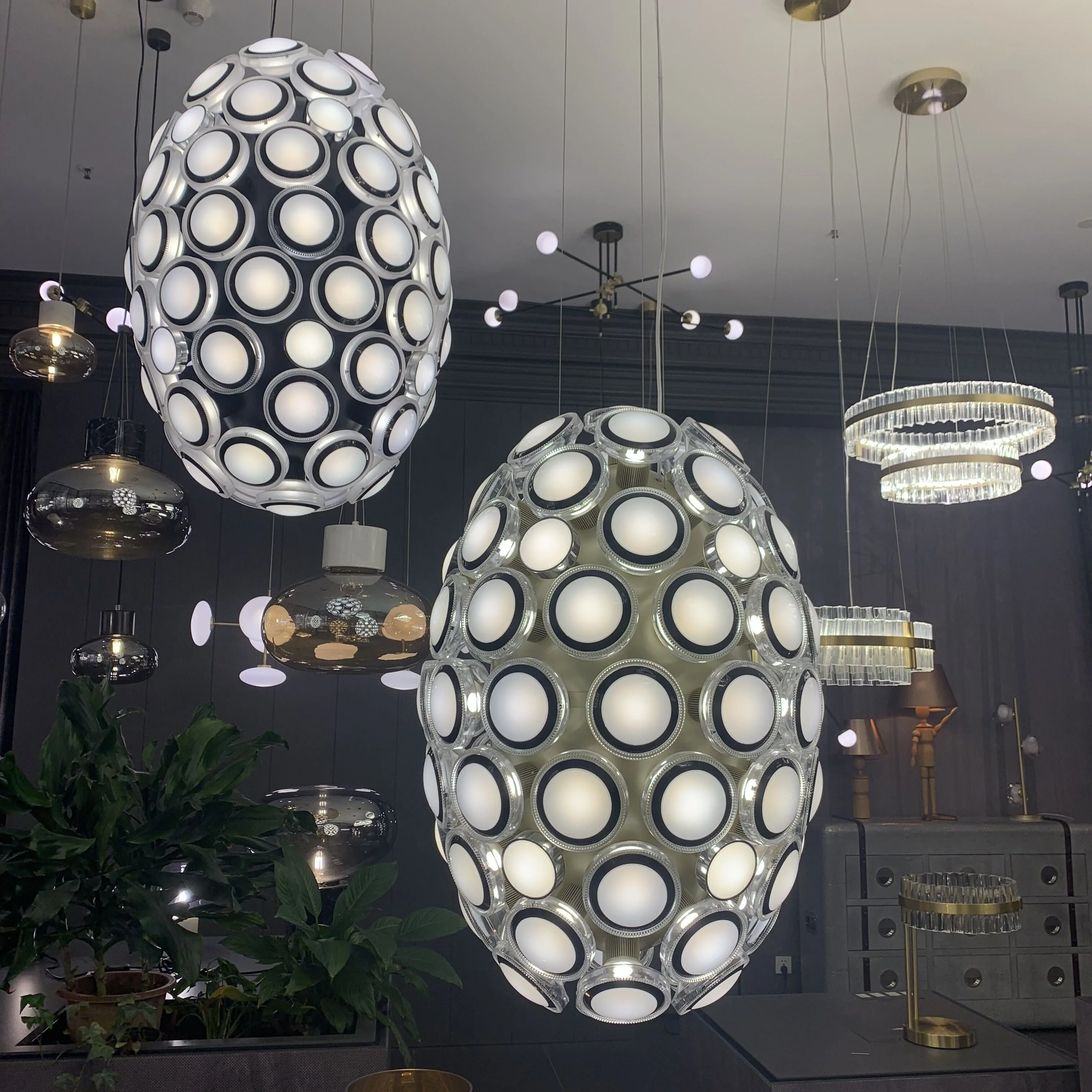 Modern Art Egg-shaped Chandelier Iconic Eyes LED Pendant Light For Dining Room/Living Room - Image 2