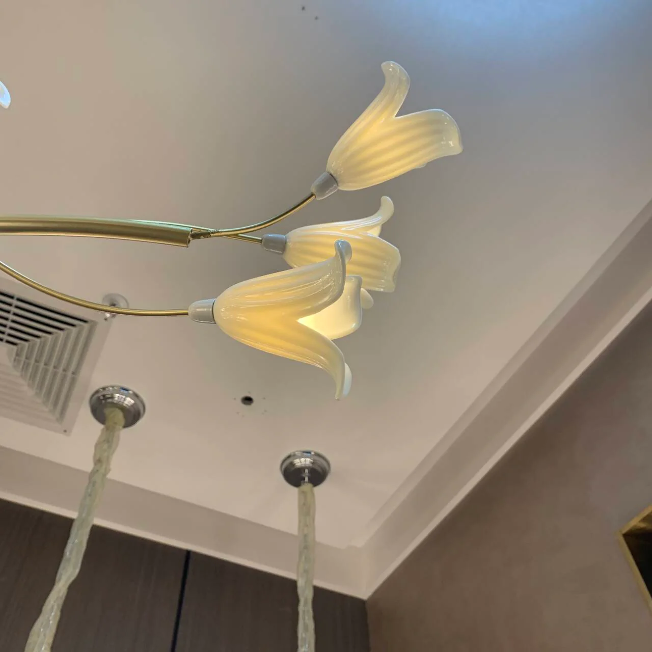 Modern Brass Branch Ceramics Flower Chandelier for Stylish Living Room Hotel and Restaurant - Image 12