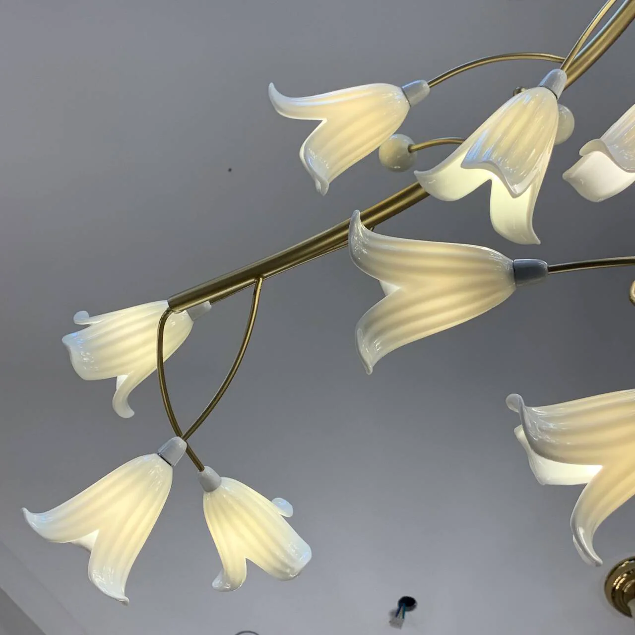 Modern Brass Branch Ceramics Flower Chandelier for Stylish Living Room Hotel and Restaurant - Image 14