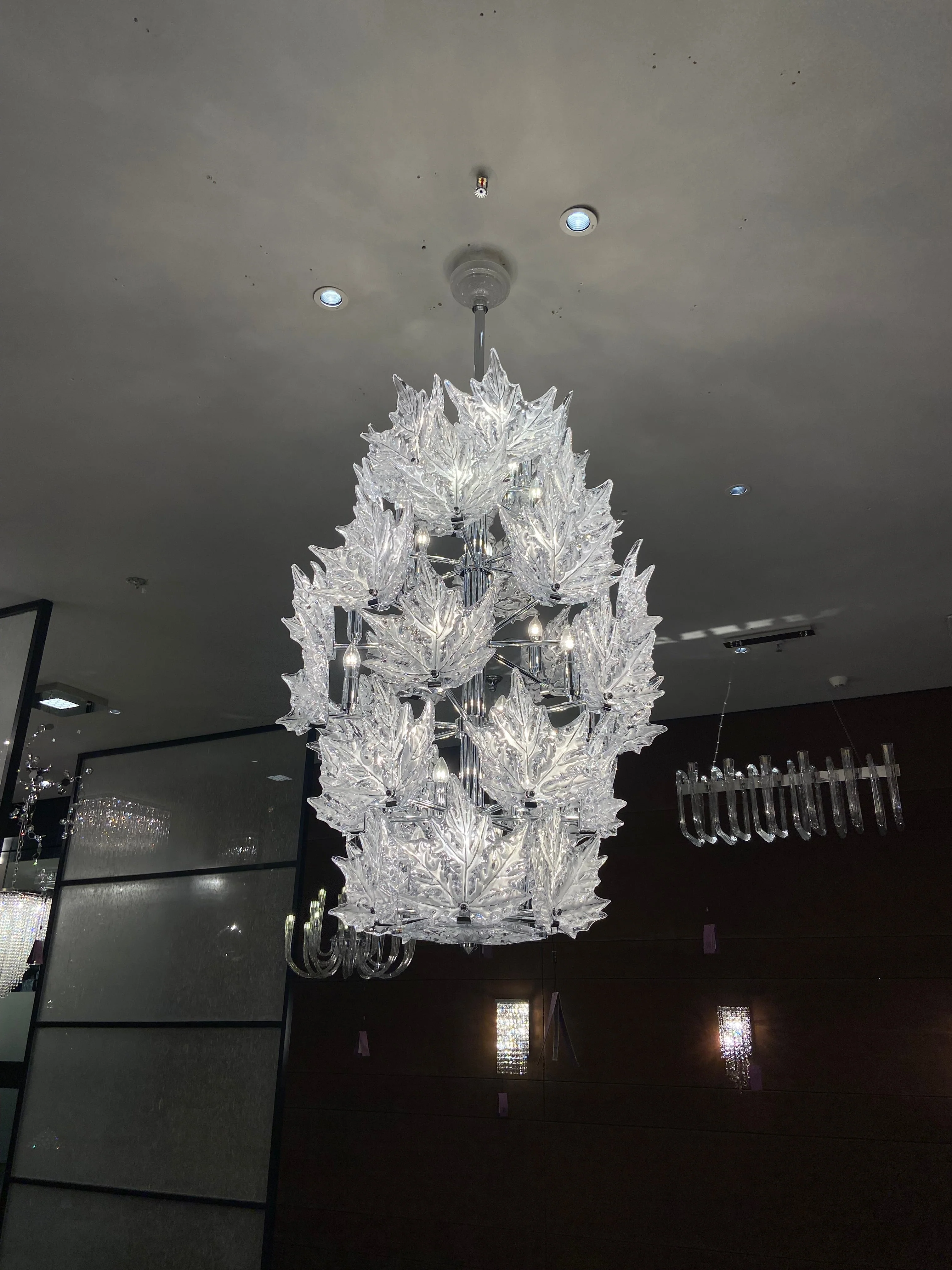Modern Creative Clear Crystal Maple Leaf Chandelier for Living Room/Bedroom - Image 11