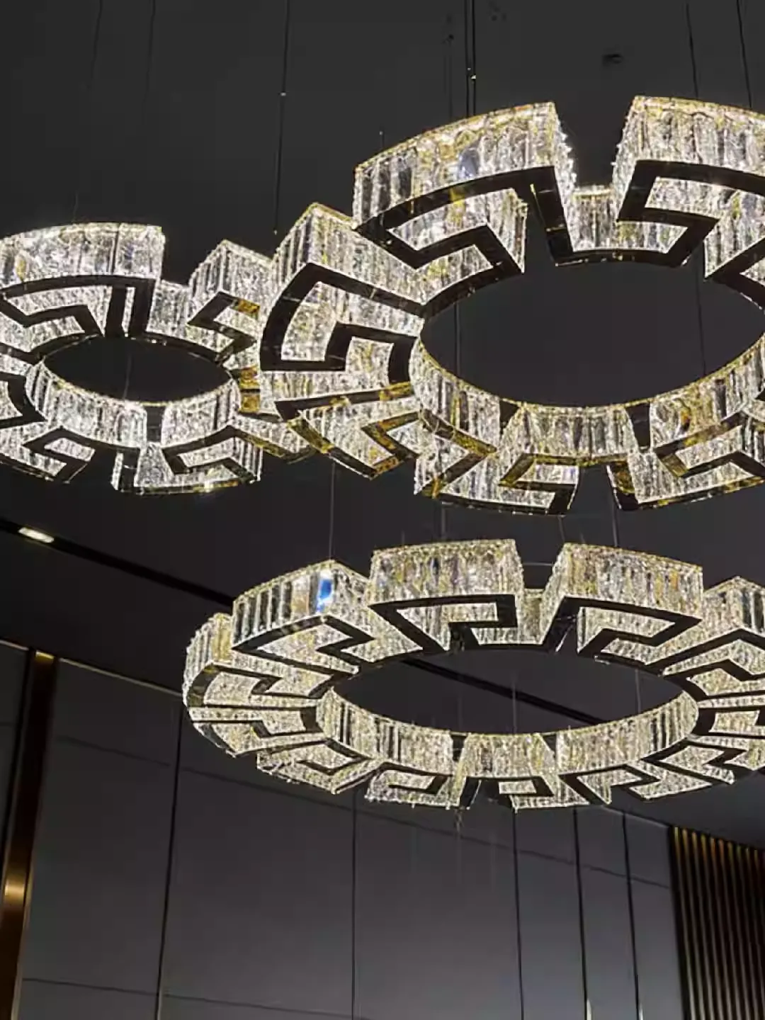 Modern Round Gear/Rectangular Mazes Crystal Chandelier - Image 12
