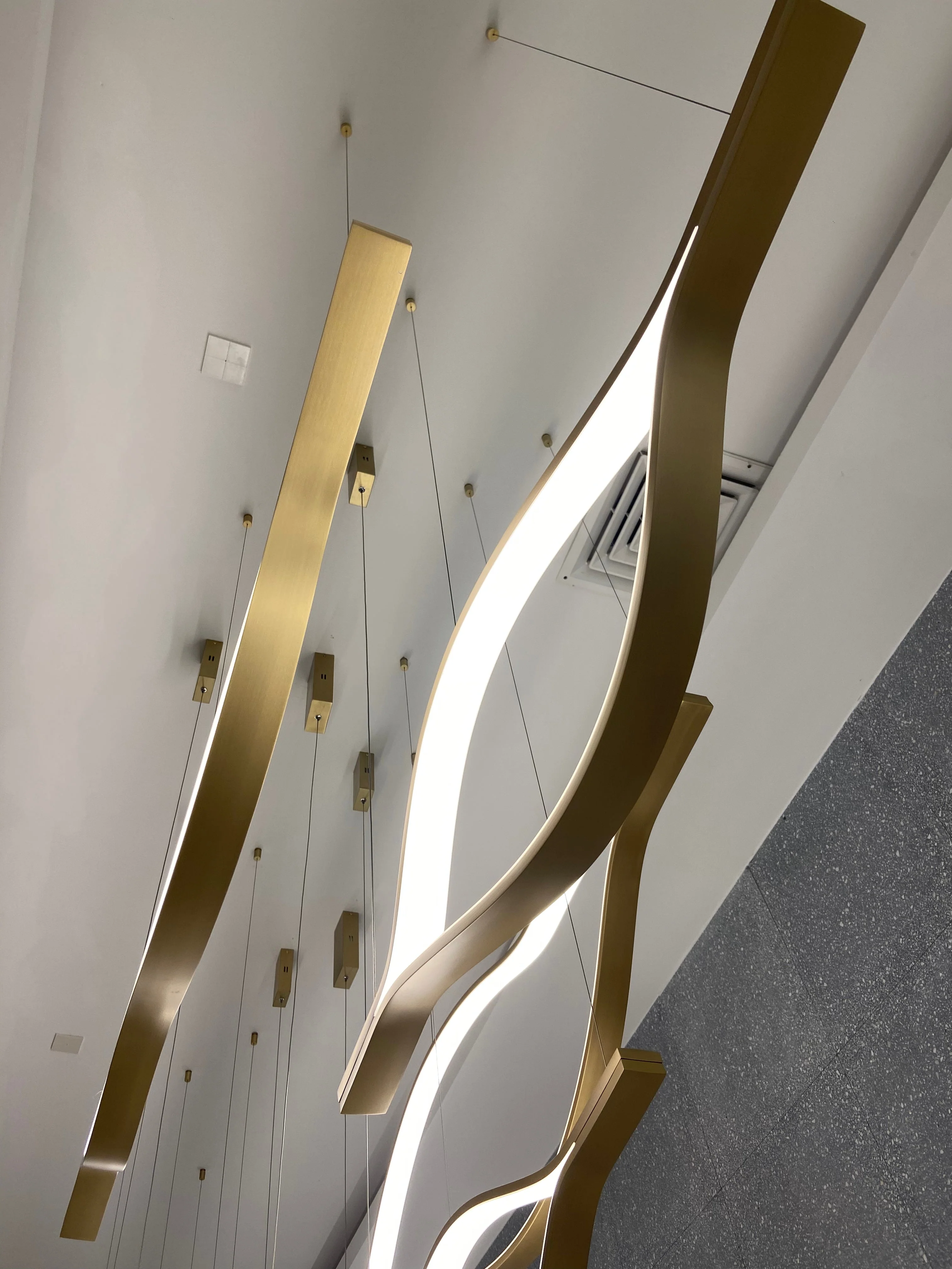 Modern Simple Brass Waving Chandelier for Living/Dining Room/Kitchen Island - Image 12