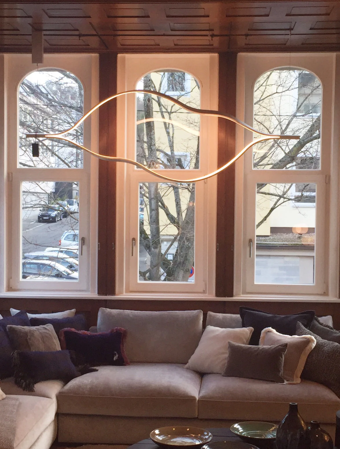 Modern Simple Brass Waving Chandelier for Living/Dining Room/Kitchen Island - Image 17