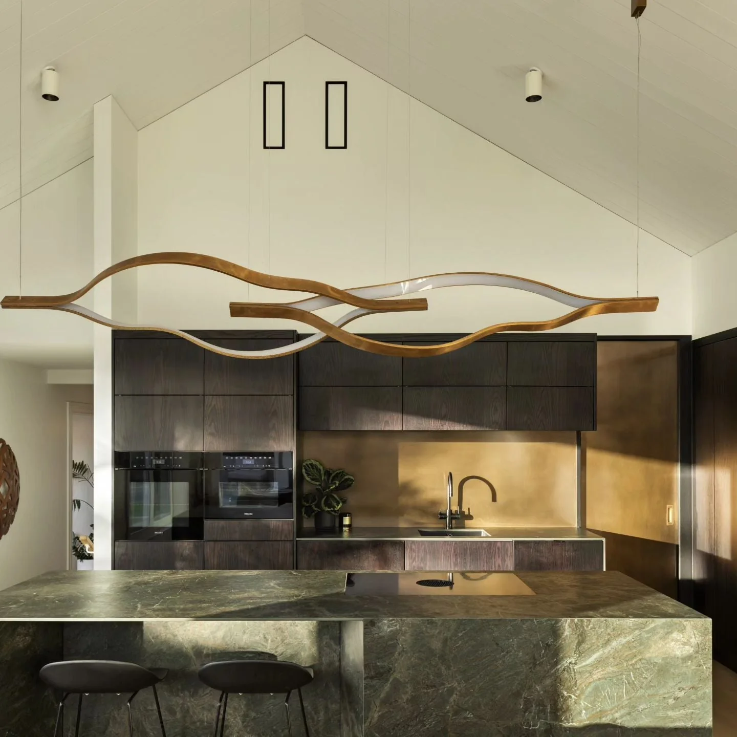 Modern Simple Brass Waving Chandelier for Living/Dining Room/Kitchen Island - Image 19