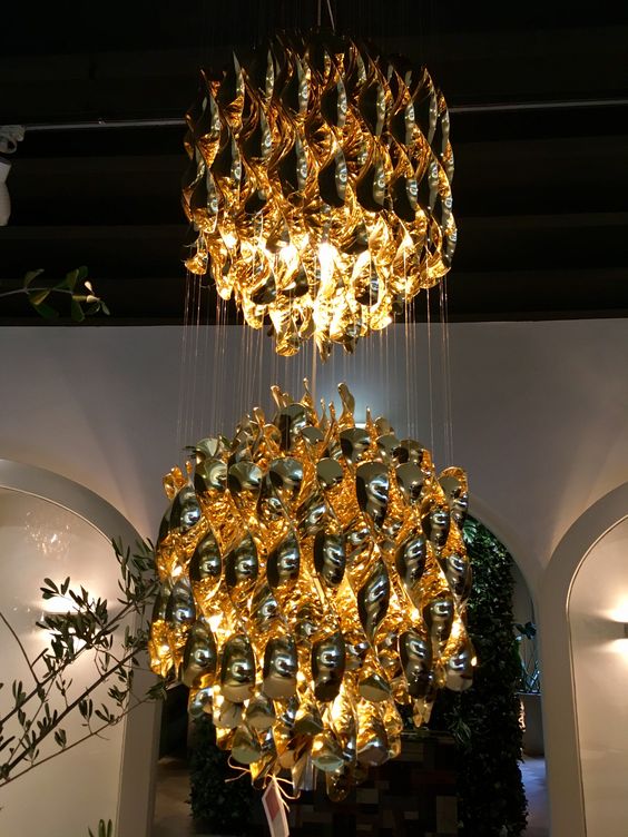 Modern Spiral Wave Chandelier in Silver/Gold - Image 13