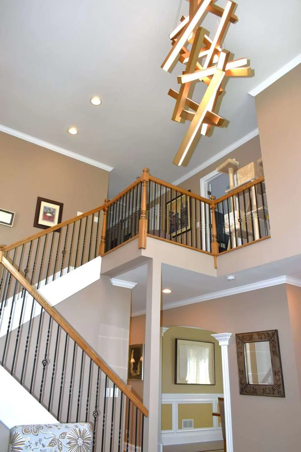 Modern Vertical Geometric Aluminum Chandelier for Staircase/Foyer/High-ceiling - Image 16