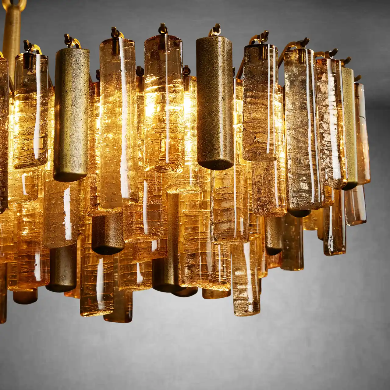 Neve Linear Chandelier - Image 7