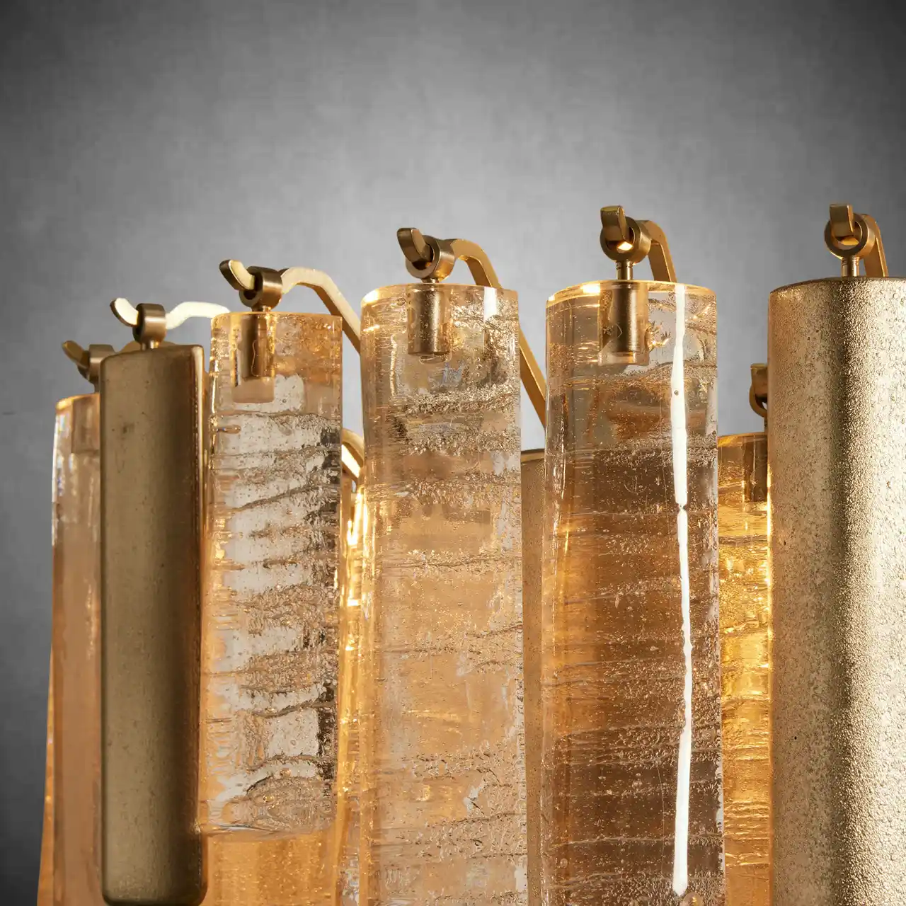 Neve Linear Chandelier - Image 8