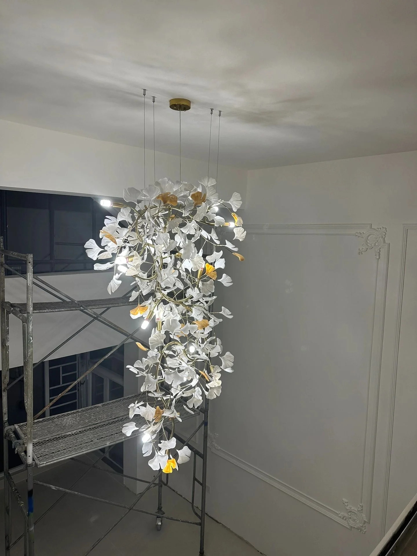 Ceramics Ginkgo Leaves Twig Chandelier Tree Branch Shaped Pendant Light For High Ceiling Living Room Hotel Hall - Image 19