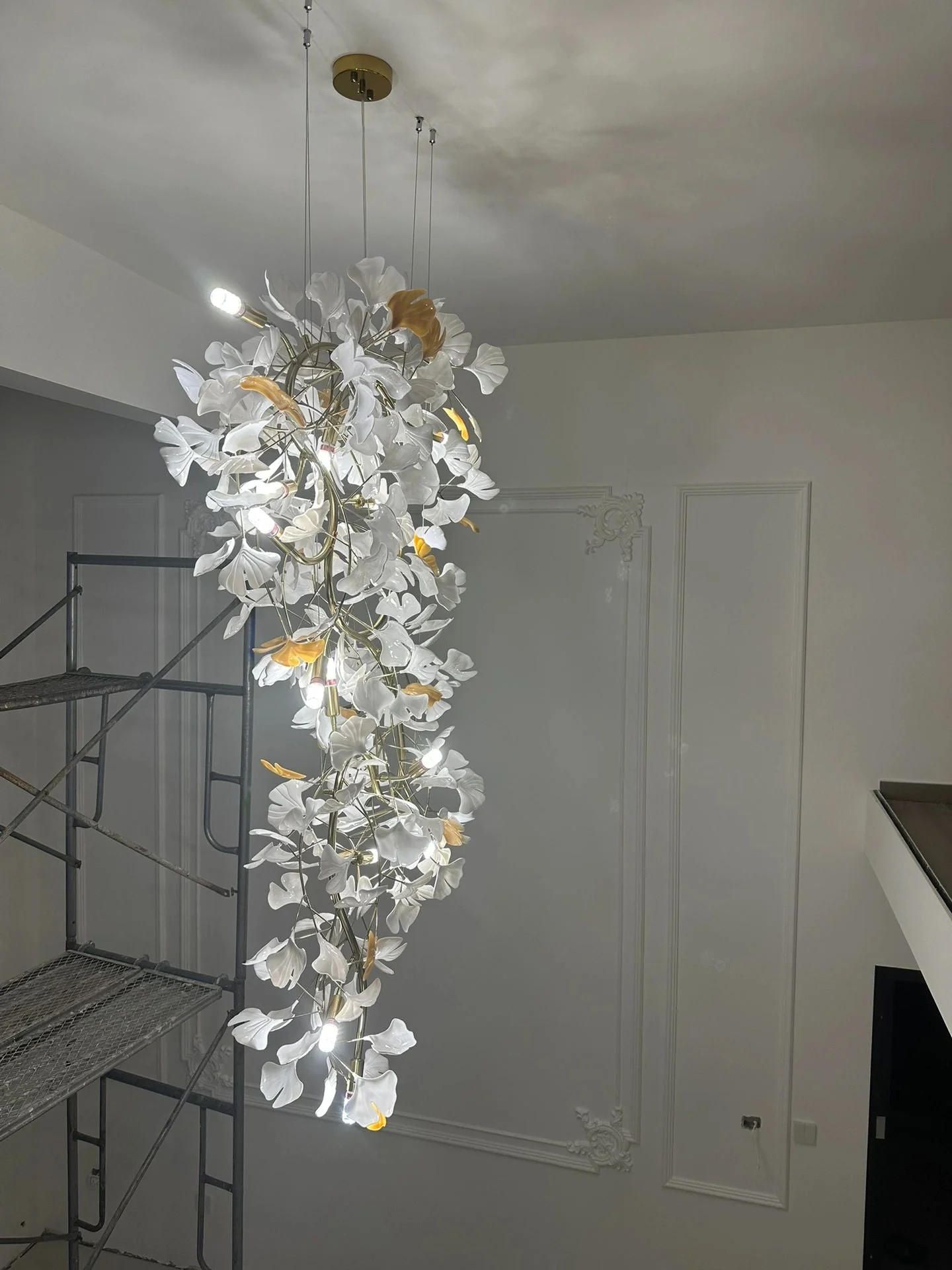 Ceramics Ginkgo Leaves Twig Chandelier Tree Branch Shaped Pendant Light For High Ceiling Living Room Hotel Hall - Image 20