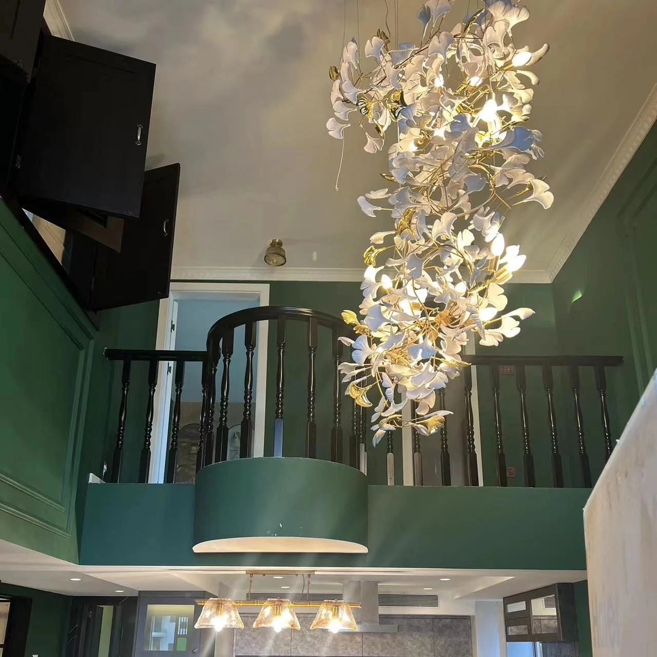 Ceramics Ginkgo Leaves Twig Chandelier Tree Branch Shaped Pendant Light For High Ceiling Living Room Hotel Hall - Image 3