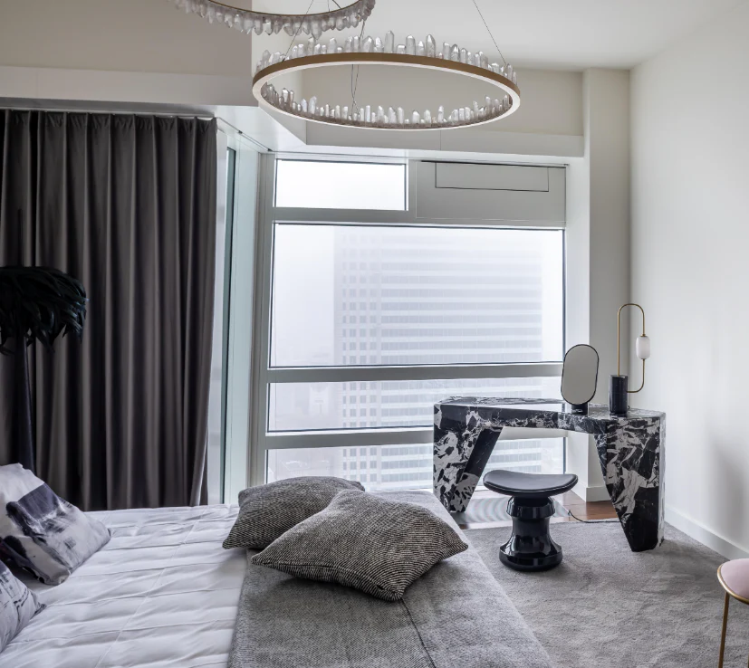 Modern Style Rings Brass & Natural Quartz Crystal Chandelier in Brass/Black Finish - Image 4